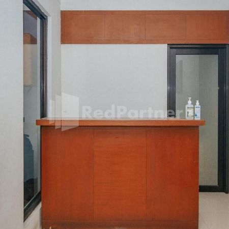 מלון ג'קרטה De Lugano Scbd Syariah Mitra Reddoorz מראה חיצוני תמונה
