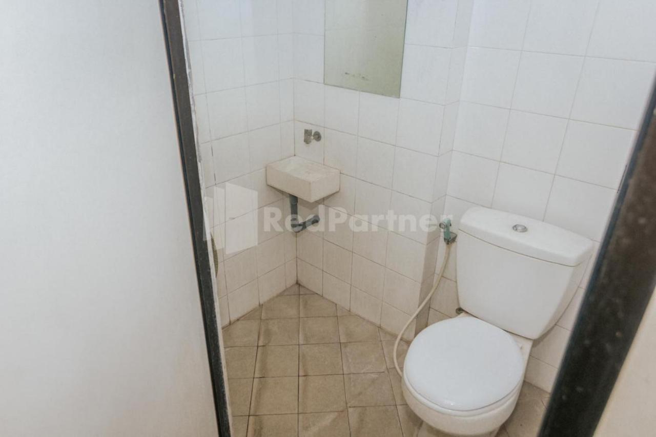מלון ג'קרטה De Lugano Scbd Syariah Mitra Reddoorz מראה חיצוני תמונה