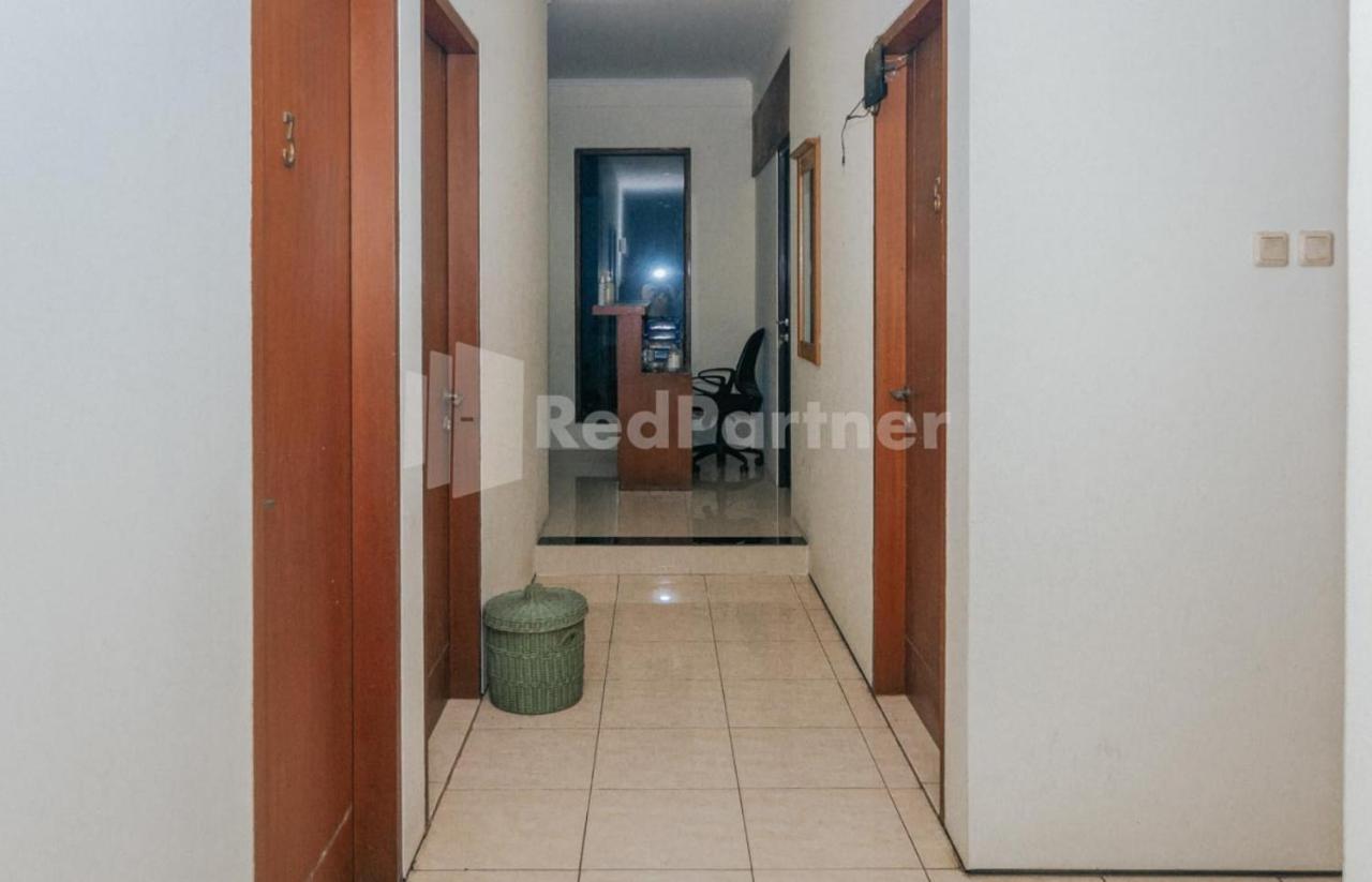 מלון ג'קרטה De Lugano Scbd Syariah Mitra Reddoorz מראה חיצוני תמונה